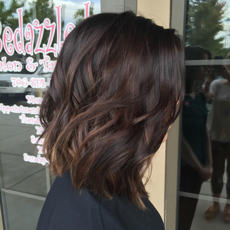 Эйртач на темные волосы карэ