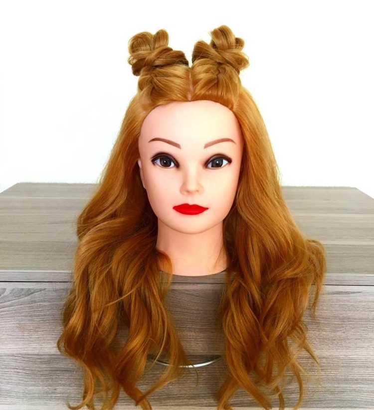 Прическа с ушками