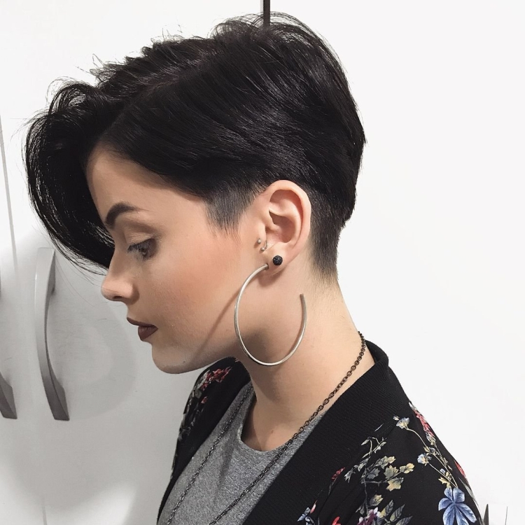 Пикси андеркат кореец