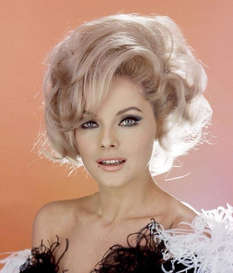 Причёски из косичек