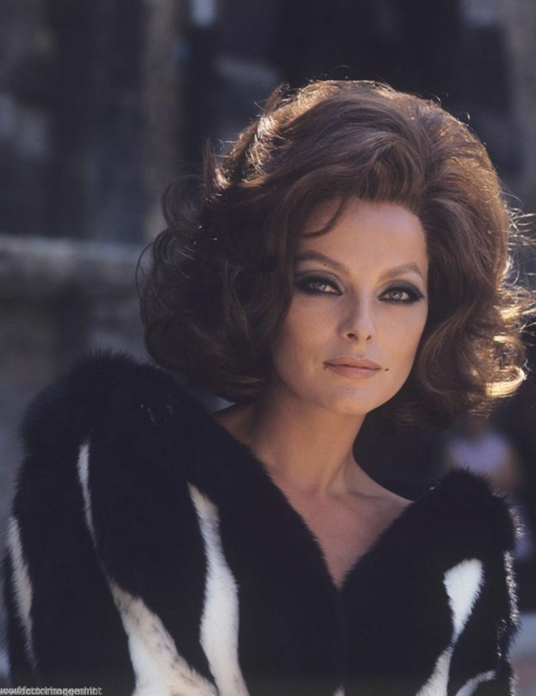 Пышные прически итальянцев