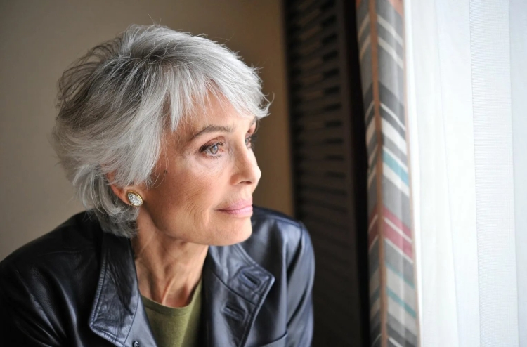 Каре на Седые волосы