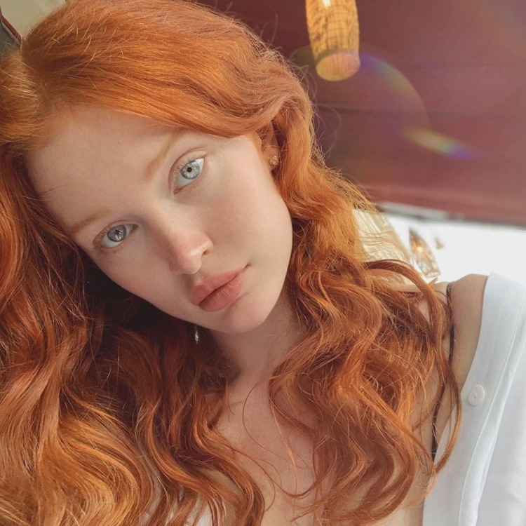 София Уэллс рыжая