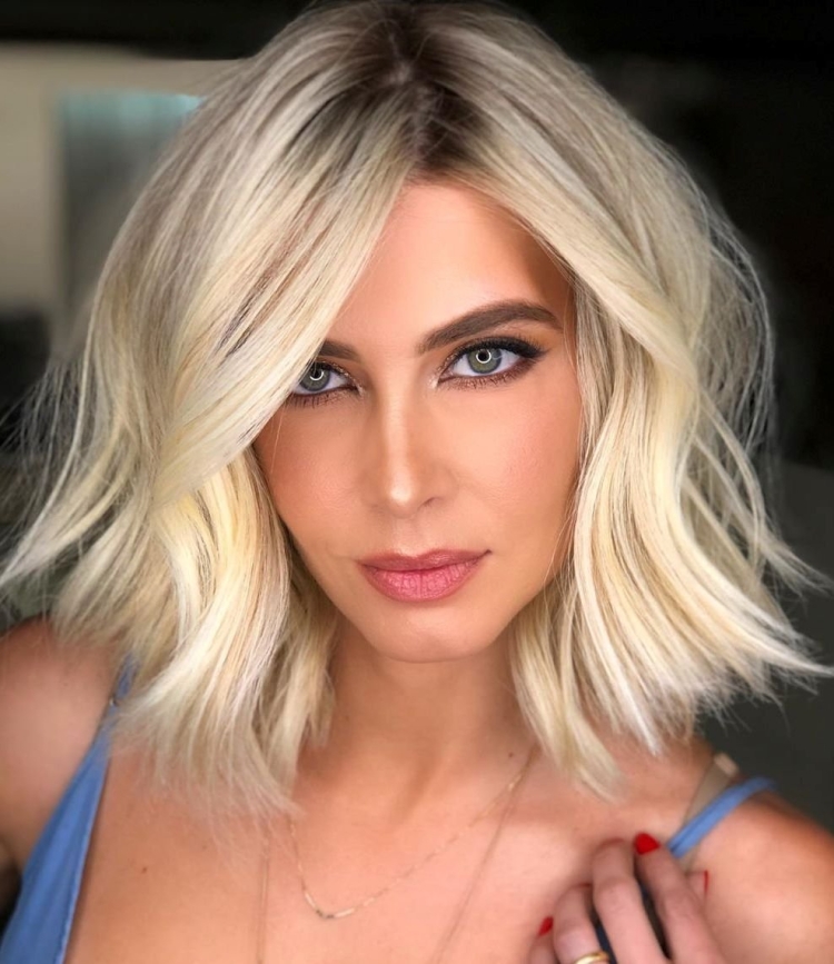 Блонд на средние волосы