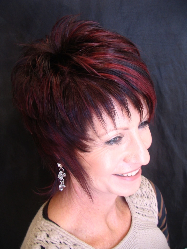 Градуированный Каскад с косой челкой