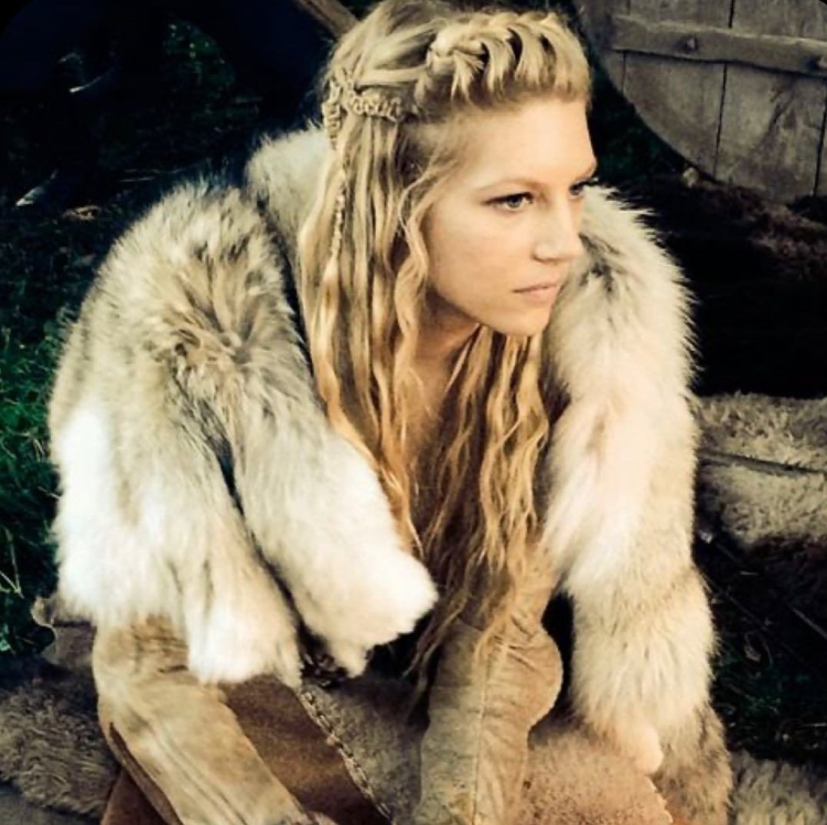 Рагнар Лодброк короткая стрижка