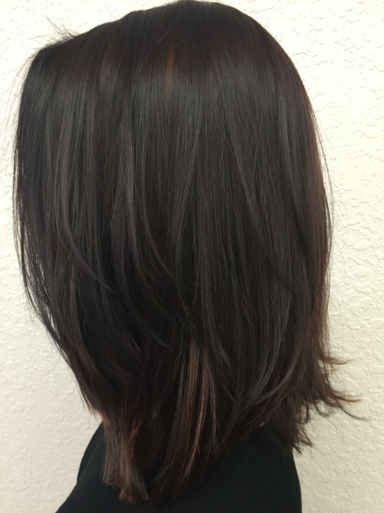 Стрижка удлиненное каре на темные волосы