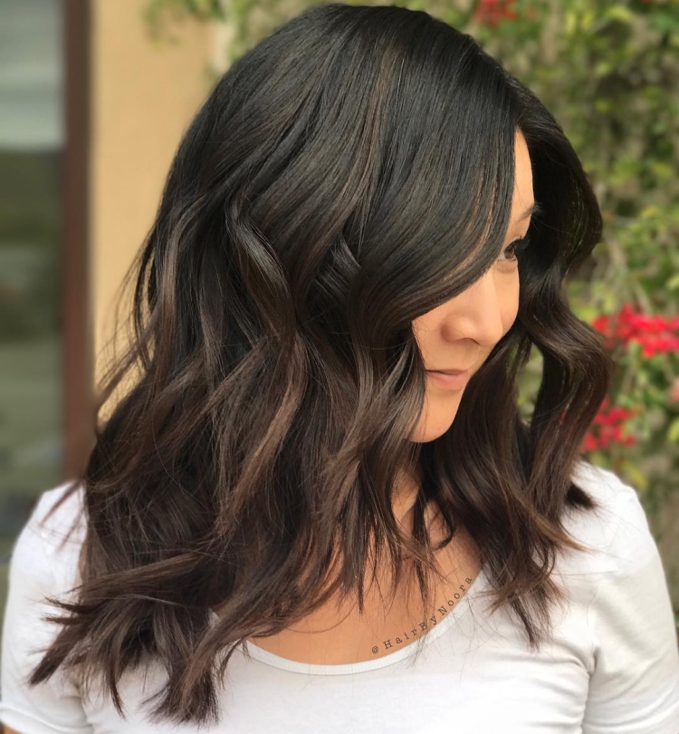 Стрижка Каскад на длинные волосы 2022