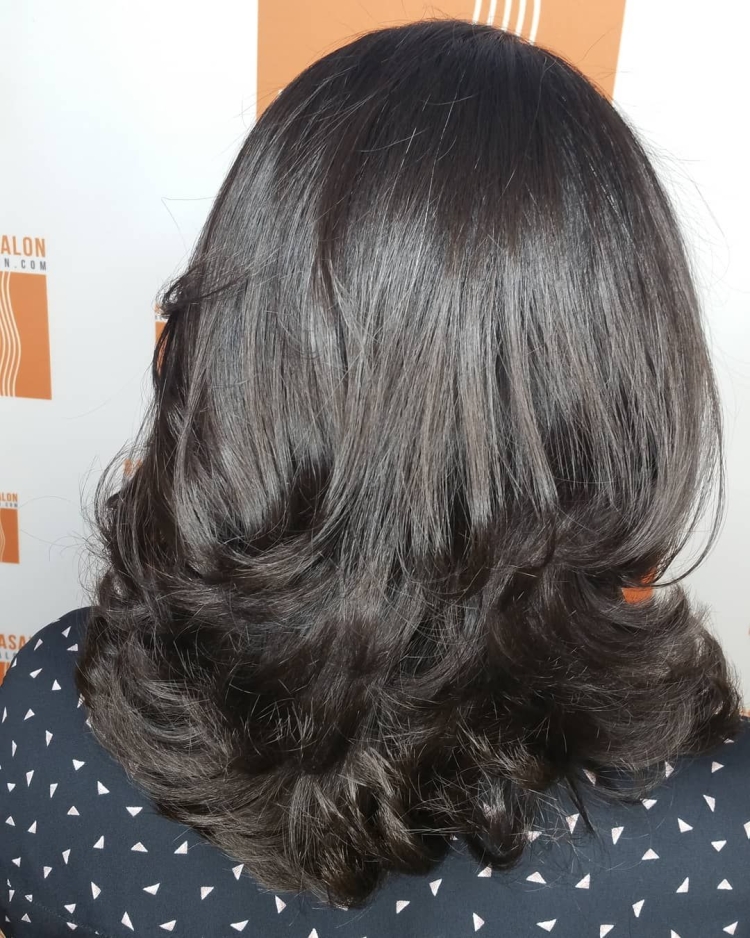 Двойной Каскад на средние чёрные волосы