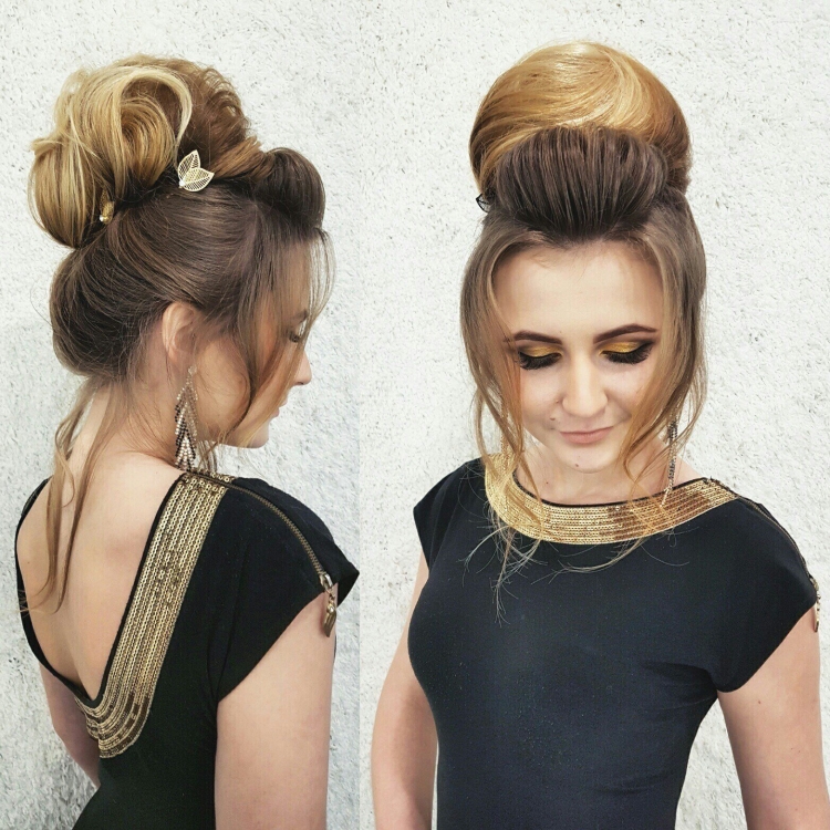 Прическа с бубликом