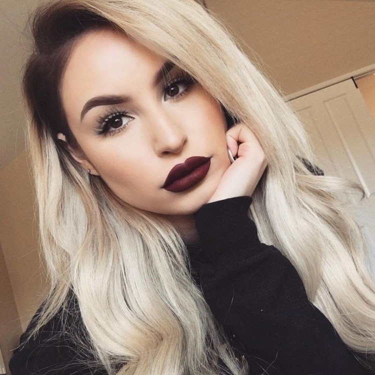 Блондинки с темными глазами