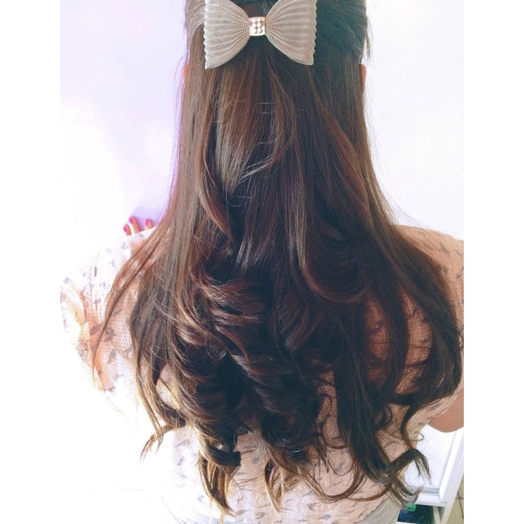 Локоны с бантом