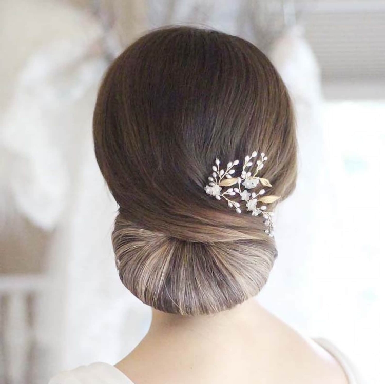 Свадебная прическа гладкий пучок