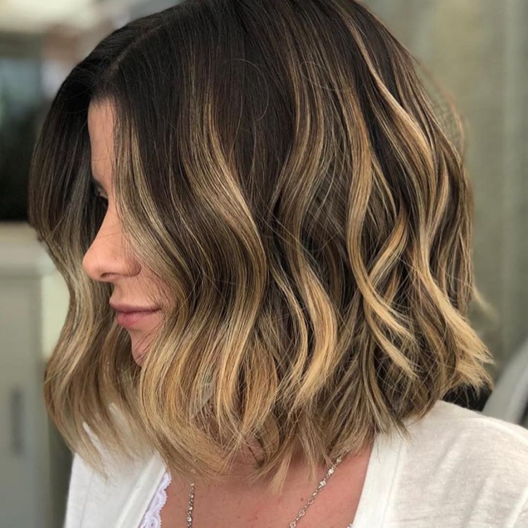 Мелирование шатуш на каре