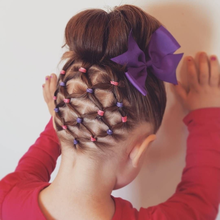 Объемные детские прически на короткие волосы