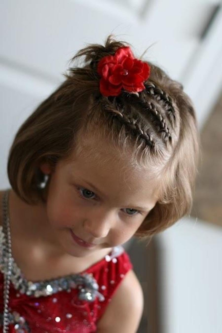 Причёски для девочек на короткие волосы в садик