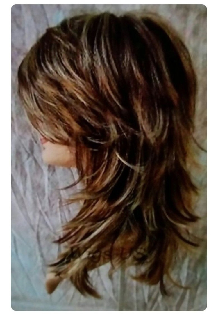 Стрижки Каскад и рапсодия на средние волосы