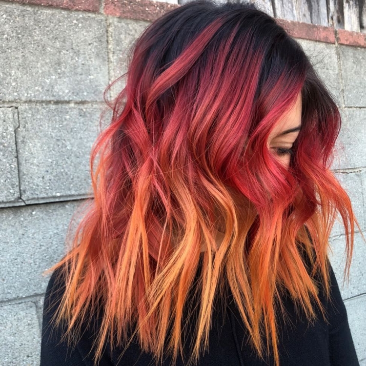 Ярко рыжие пряди