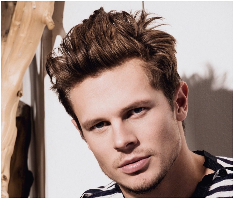 Мужские прически для торчащих волос
