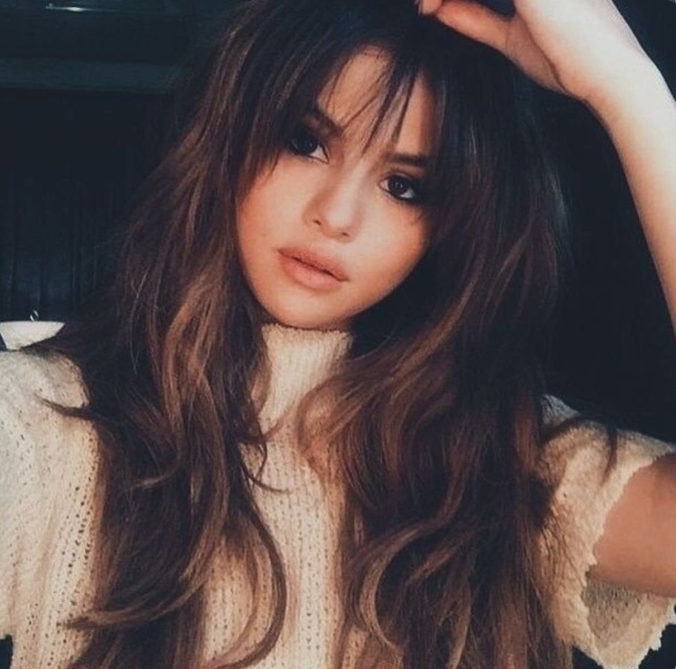 Удлиненная челка