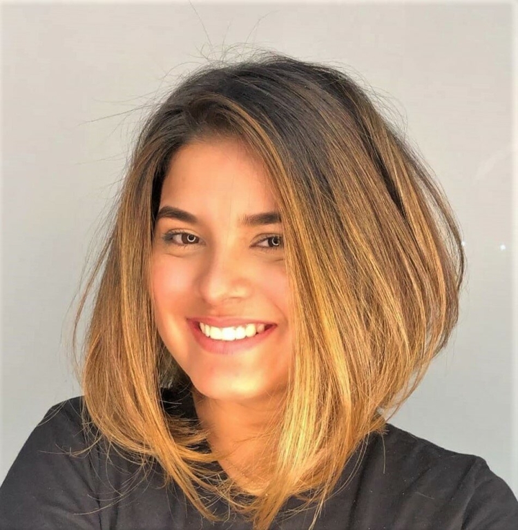 Стрижка на густые волосы до плеч