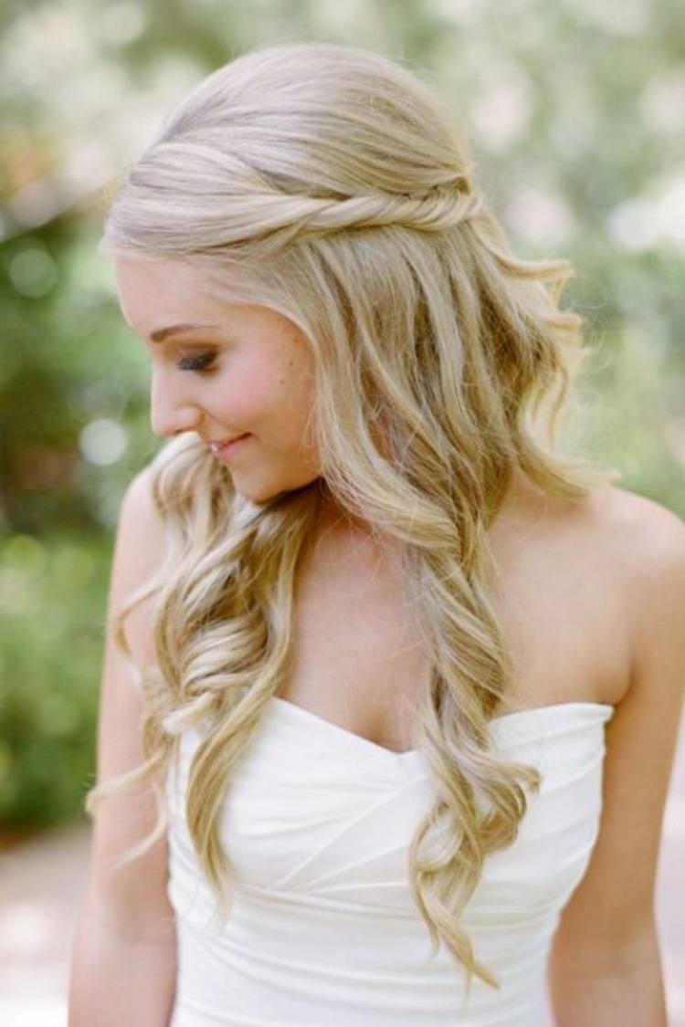 Свадебная прическа мальвинка