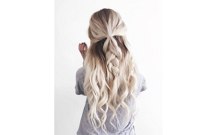 Хвост мальвинка с локонами