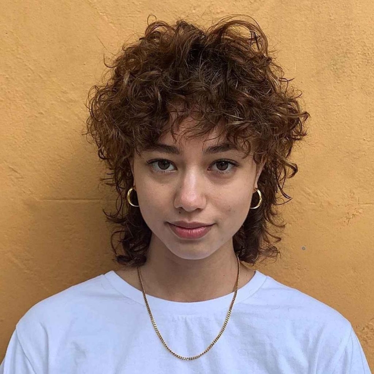 Маллет женский на кудрявые волосы