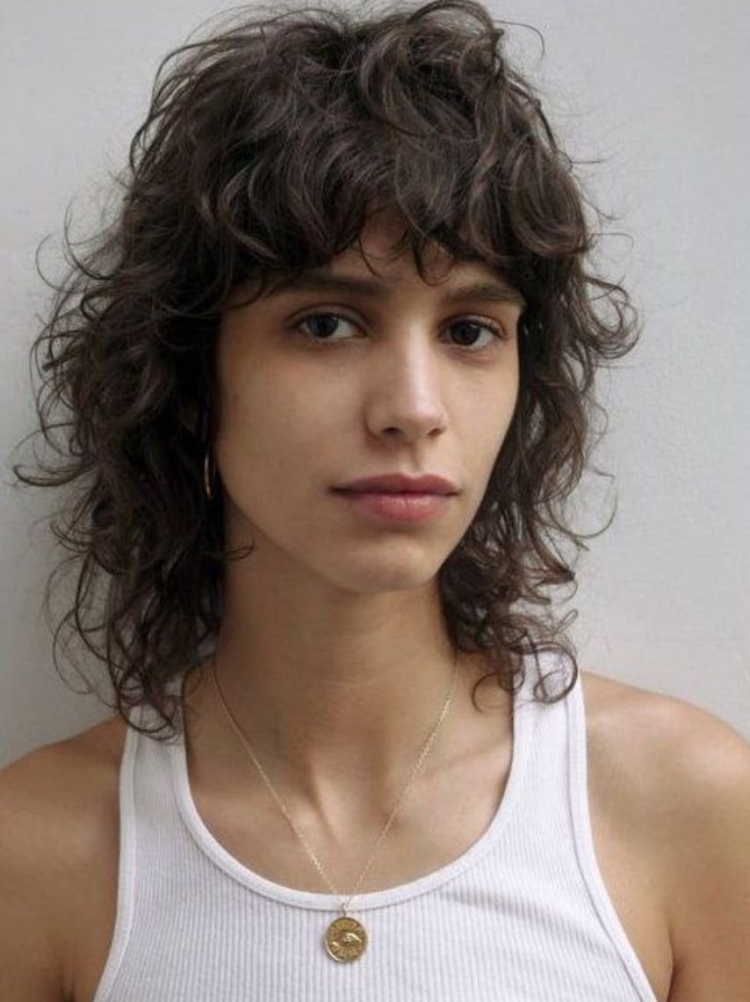 Стрижка Mullet кудрявые волосы