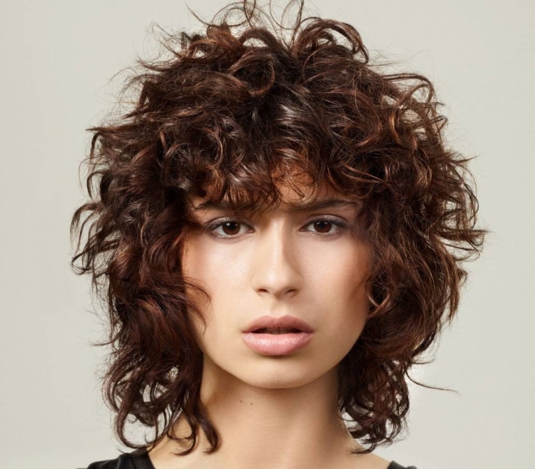 Стрижки на волнистые волосы без укладки