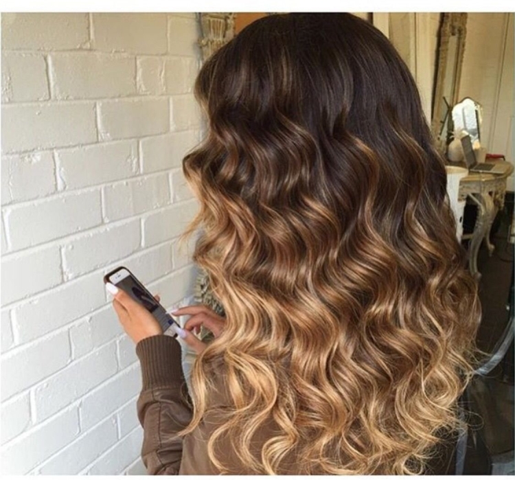 Балаяж окрашивание на кудрявые волосы