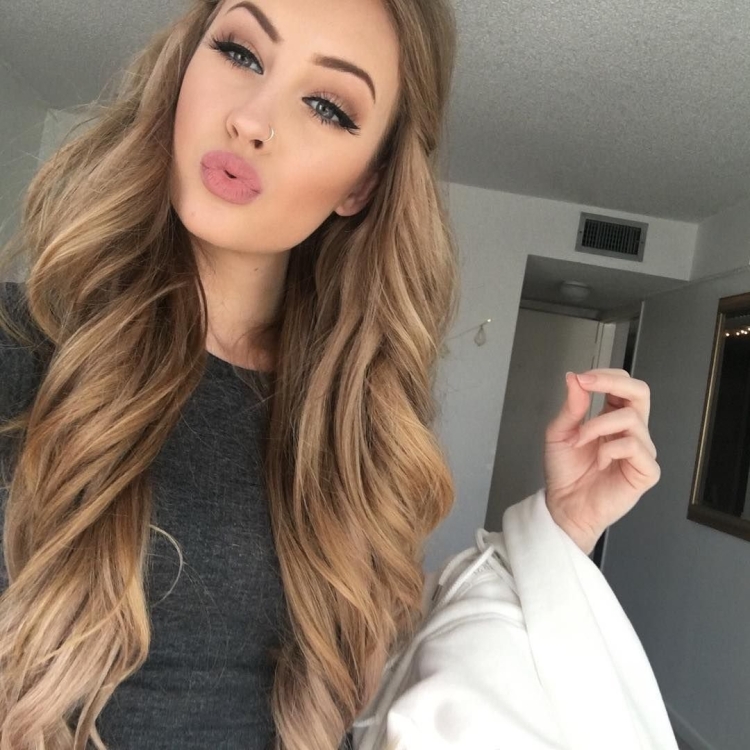 Длинные русые волосы селфи