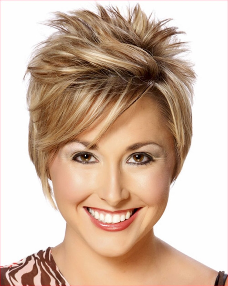 Короткие стрижки для полных женщин