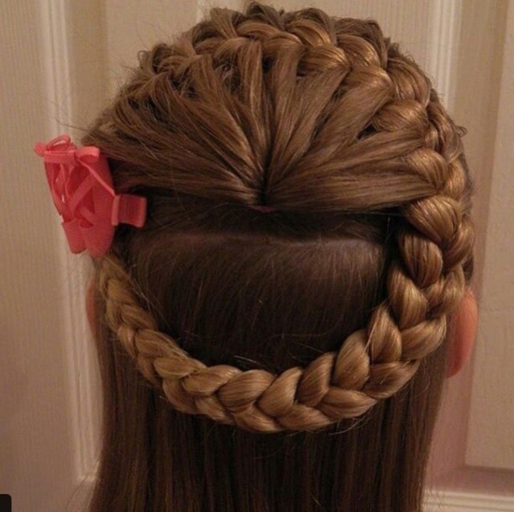 Корзиночка из косичек для девочек