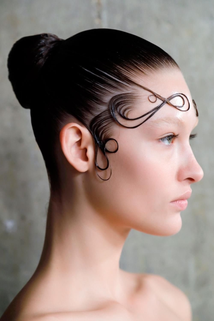 Завиток в прическе