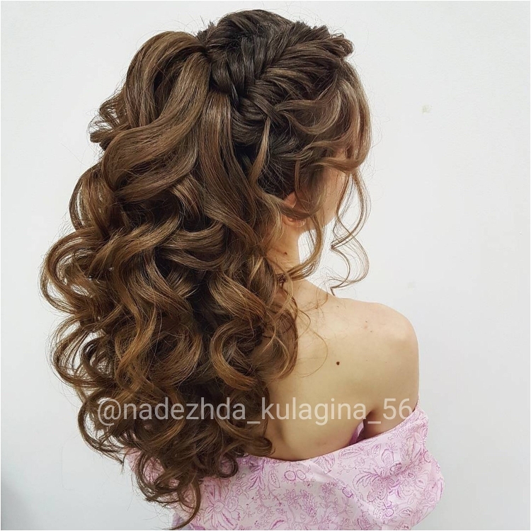 Низкий хвост прическа