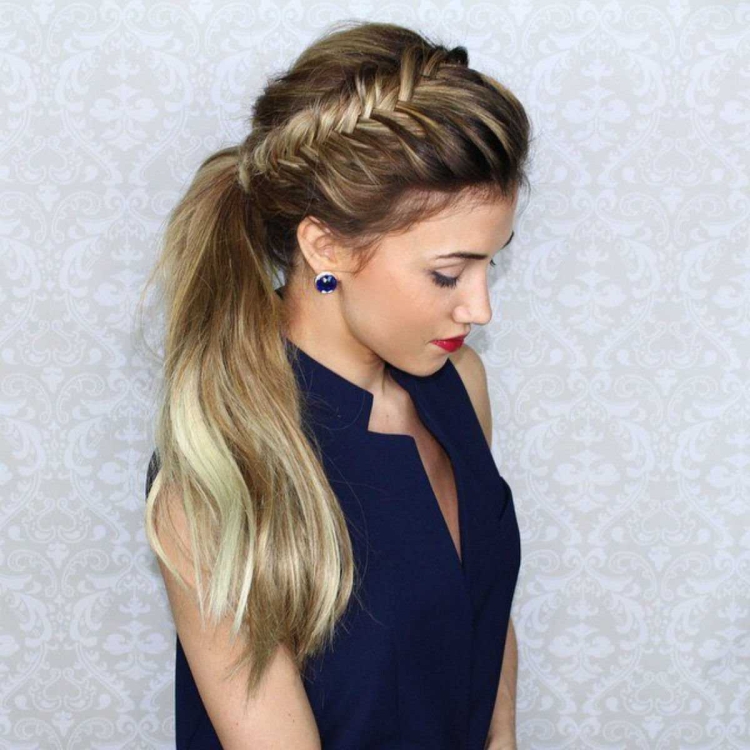 Прическа хвост на средние волосы