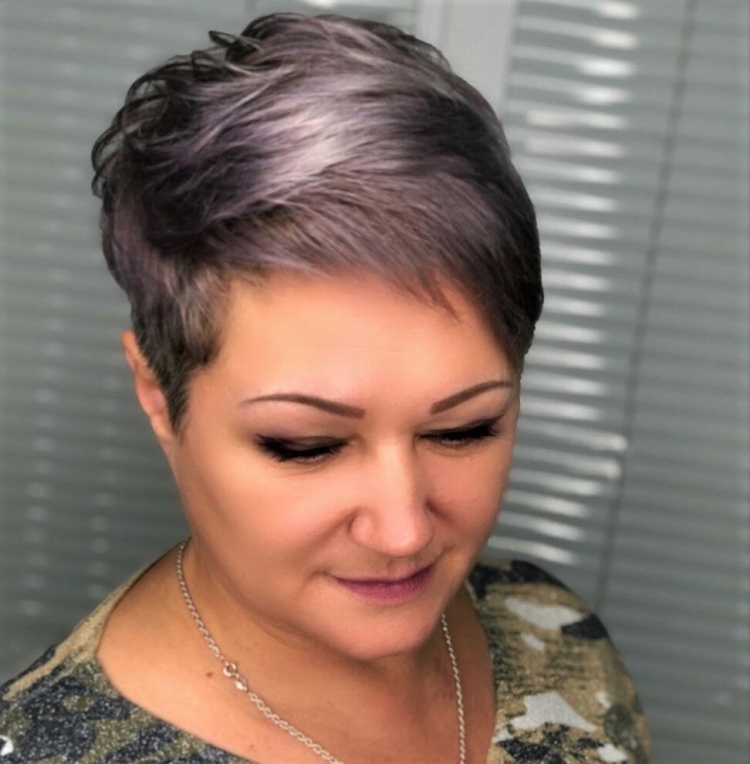 Очень короткие женские стрижки для полных