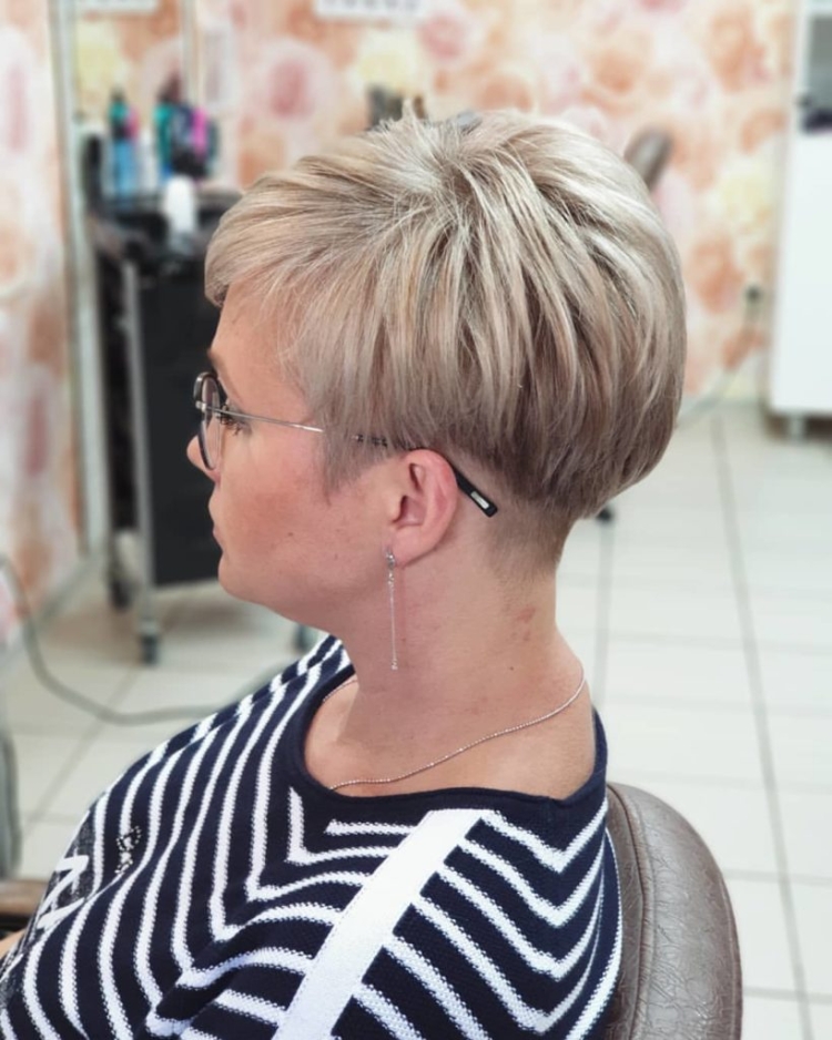 Стрижка Пикси Боб для женщин после 50
