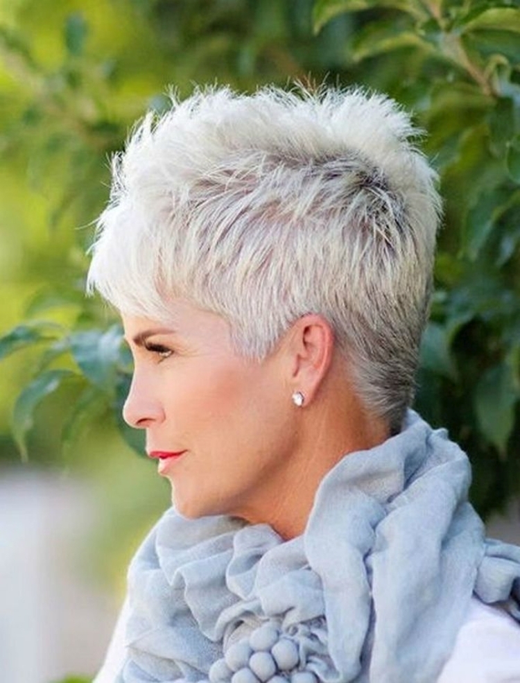 Современные короткие стрижки для женщин