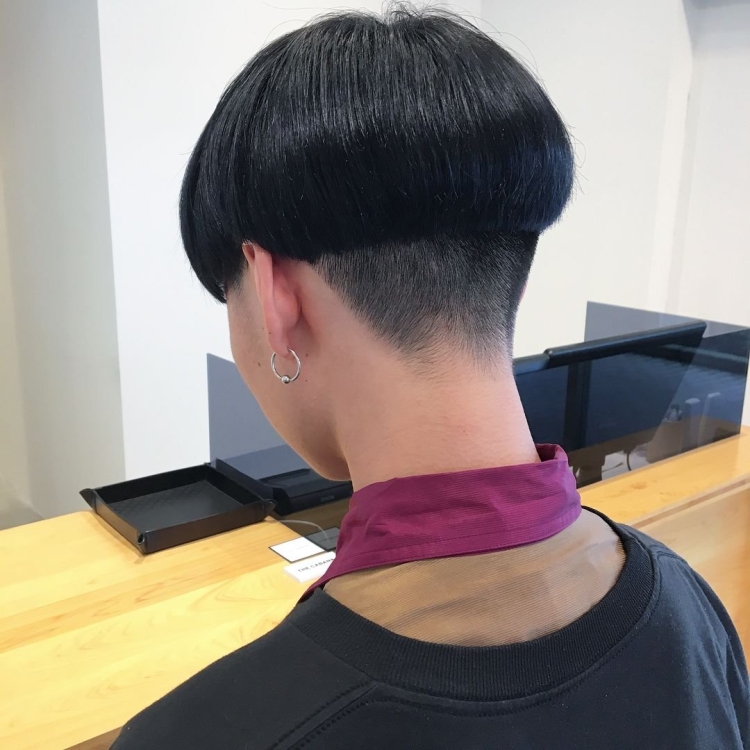 Стрижка горшок сзади женская