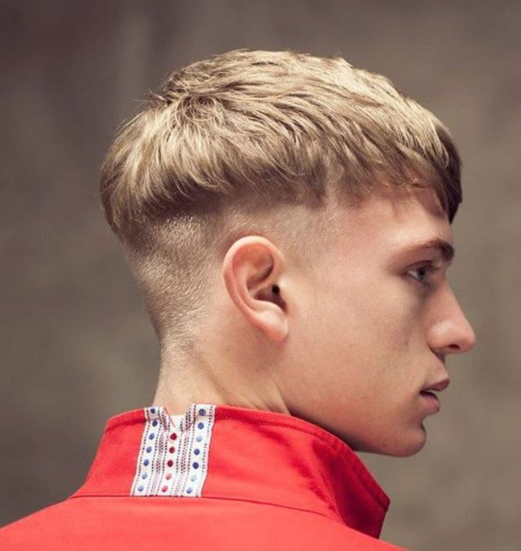 Bowl Cut men стрижка