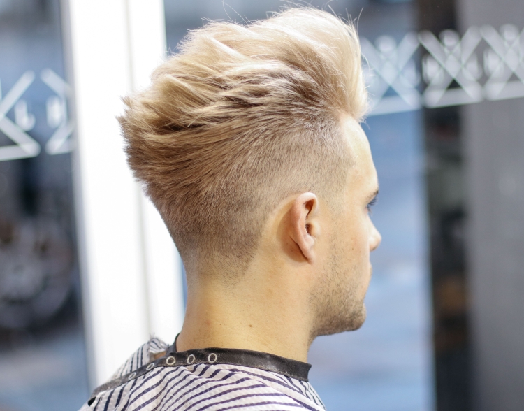 Фейд андеркат блондин