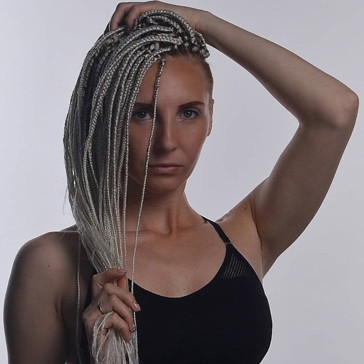 Дарья Граф афрокосы