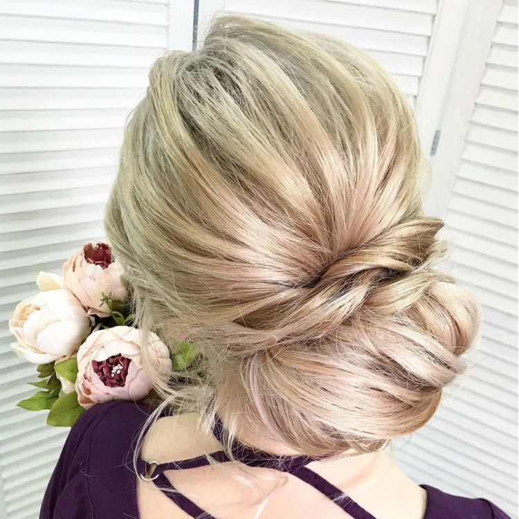 Прическа пучок