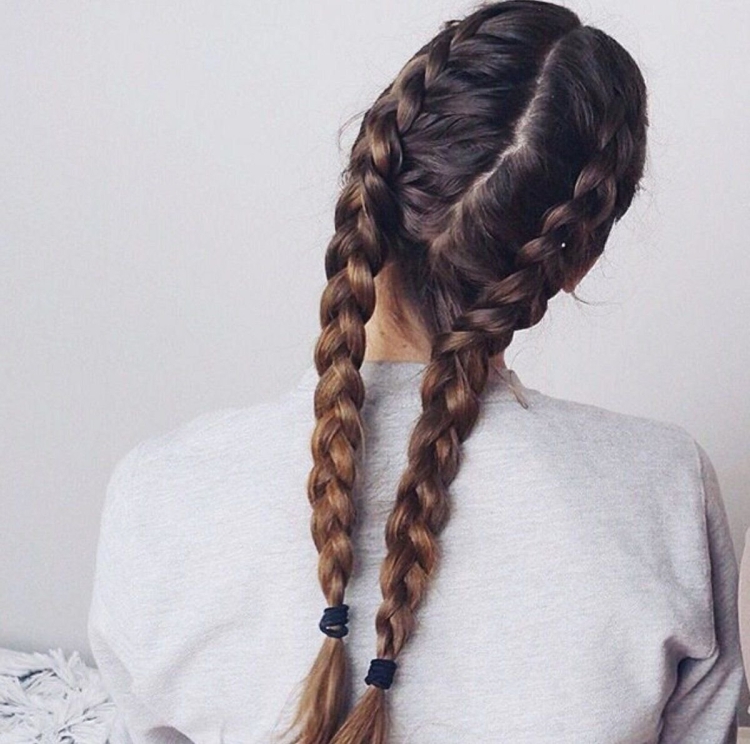 Две косички обычные