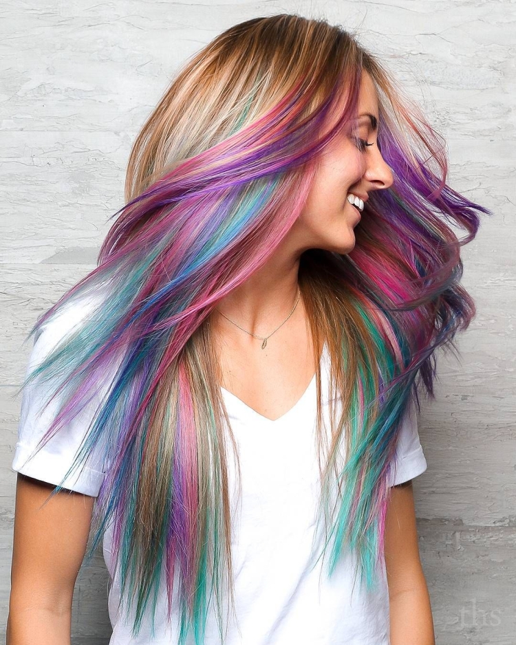 Яркие пряди