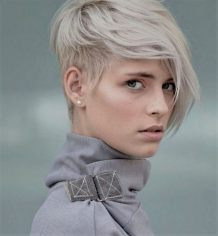 Удлиненное Пикси Томбой