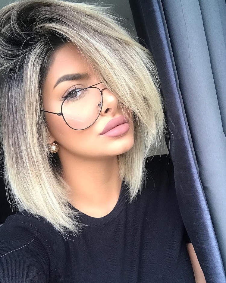 Модное окрашивание блонд каре