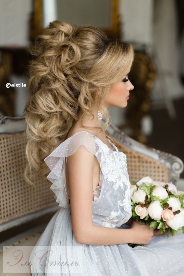 Свадебные прически к длинному платью